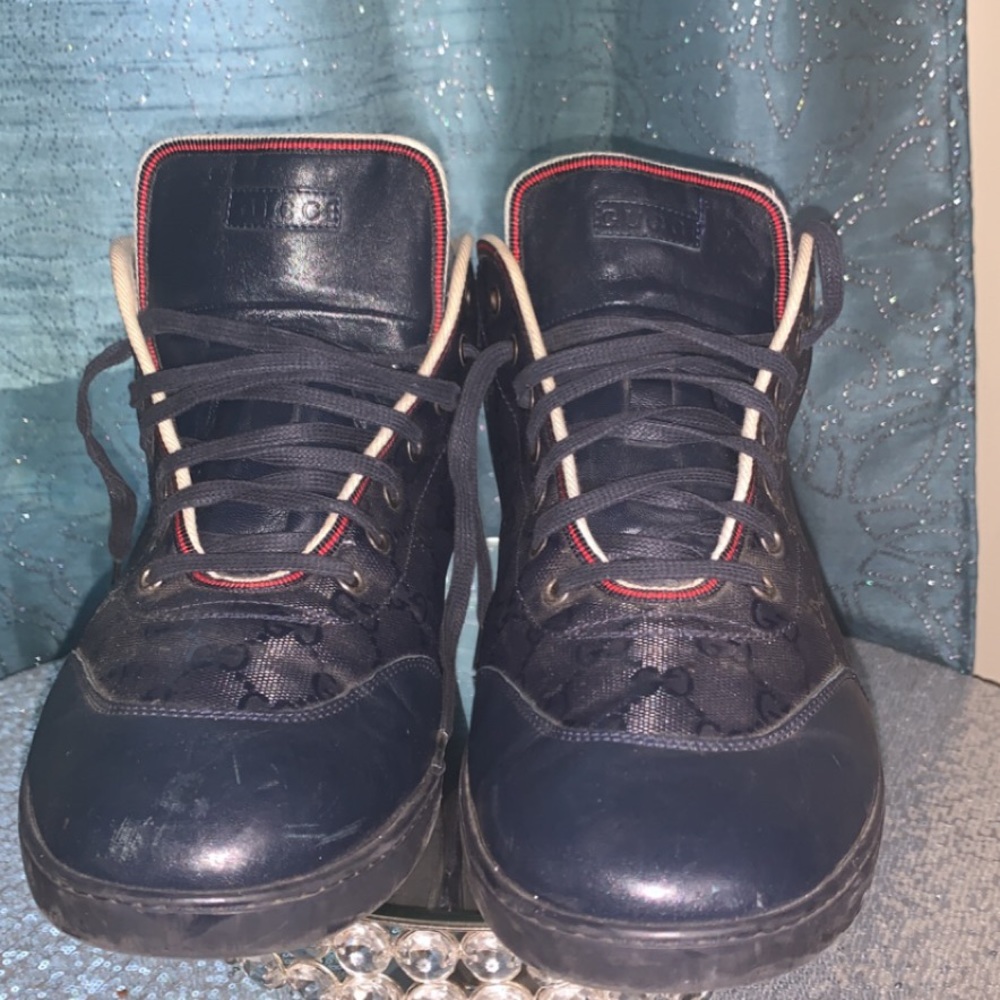 Gucci sneaks